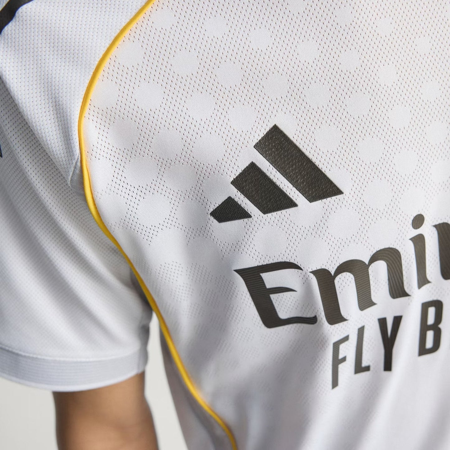 Real Madrid Shirt 2025-26 Home